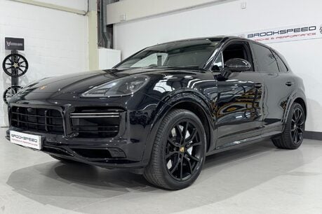 Porsche Cayenne V8 TURBO TIPTRONIC