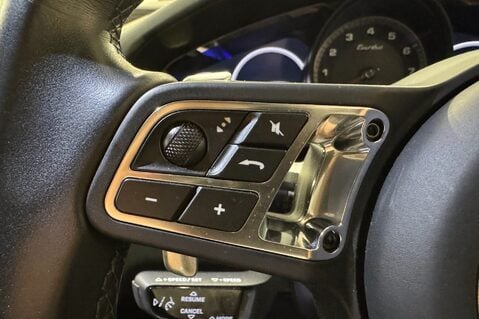 Porsche Cayenne V8 TURBO TIPTRONIC 14