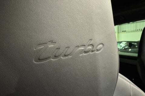 Porsche Cayenne V8 TURBO TIPTRONIC 34