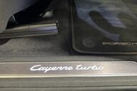 Porsche Cayenne V8 TURBO TIPTRONIC 40