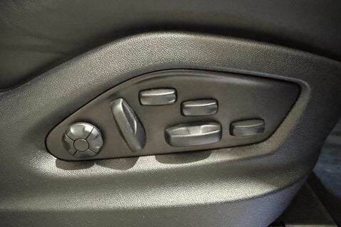 Porsche Cayenne V8 TURBO TIPTRONIC 41