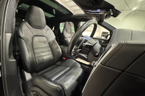Porsche Cayenne V8 TURBO TIPTRONIC 18