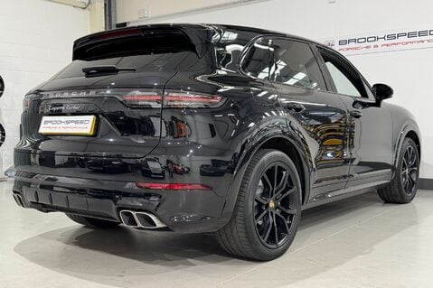 Porsche Cayenne V8 TURBO TIPTRONIC 7
