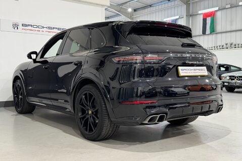 Porsche Cayenne V8 TURBO TIPTRONIC 3
