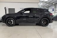 Porsche Cayenne V8 TURBO TIPTRONIC 9