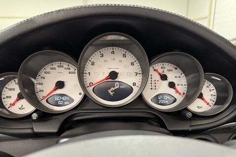 Porsche 911 CARRERA 2 TIPTRONIC S 11