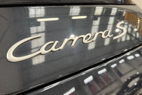 Porsche 911 CARRERA 2 TIPTRONIC S 32