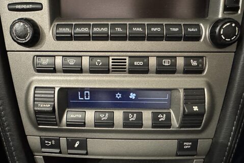 Porsche 911 CARRERA 2 TIPTRONIC S 29