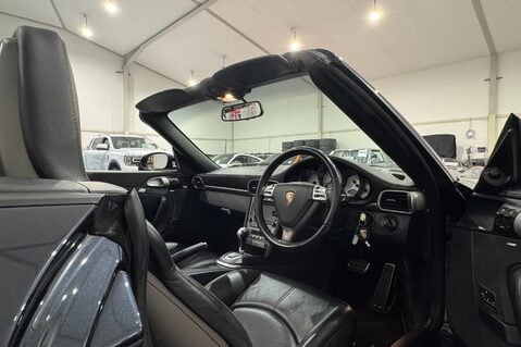 Porsche 911 CARRERA 2 TIPTRONIC S 13