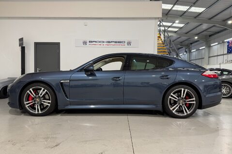 Porsche Panamera TURBO PDK 9