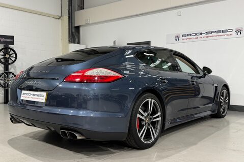 Porsche Panamera TURBO PDK 7