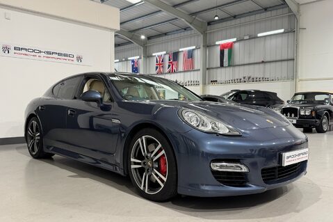 Porsche Panamera TURBO PDK 6