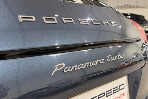 Porsche Panamera TURBO PDK 39