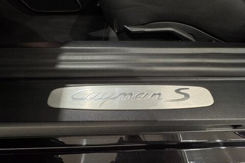 Porsche Cayman 24V S PDK 29
