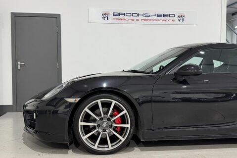 Porsche Cayman 24V S PDK 32