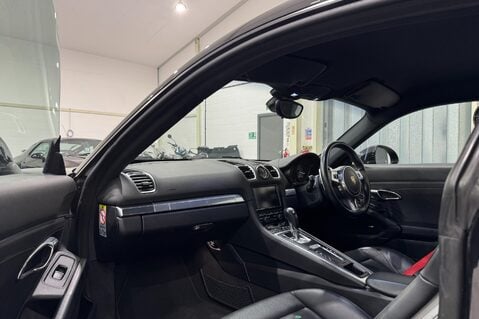 Porsche Cayman 24V S PDK 16