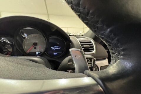 Porsche Cayman 24V S PDK 28
