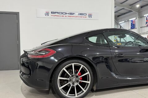 Porsche Cayman 24V S PDK 31