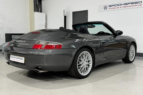 Porsche 911 Carrera 2 Cabriolet 7