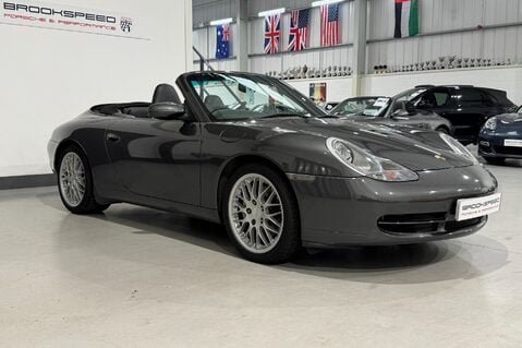 Porsche 911 Carrera 2 Cabriolet 6