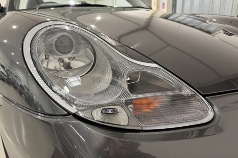 Porsche 911 Carrera 2 Cabriolet 34