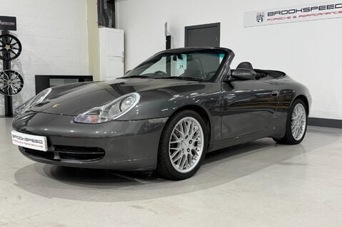 Porsche 911 Carrera 2 Cabriolet 1