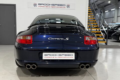 Porsche 911 CARRERA 2 S 8