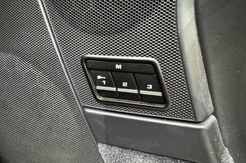 Porsche 911 CARRERA 2 S 29