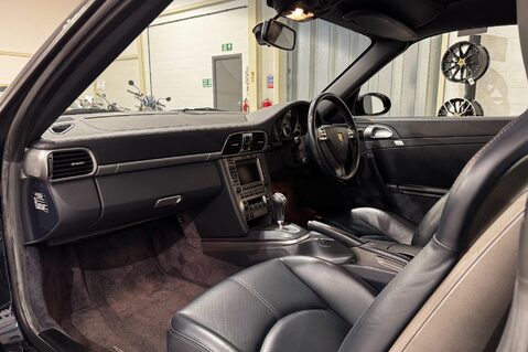 Porsche 911 CARRERA 2 S 17