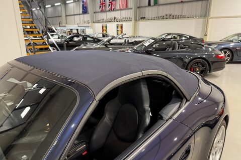 Porsche 911 CARRERA 2 S 37