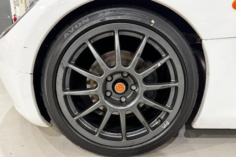 Ginetta G40 G40 CUP 37