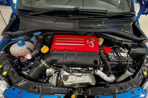 Abarth 500 695 TRIBUTO 131 RALLY 37