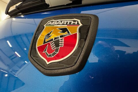 Abarth 500 695 TRIBUTO 131 RALLY 44