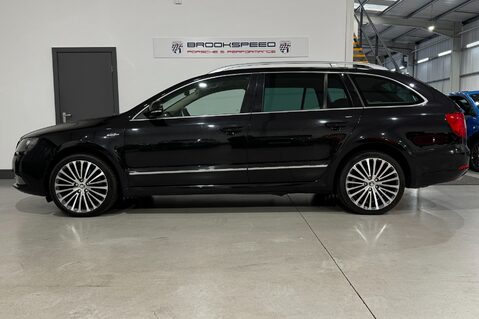 Skoda Superb LAURIN AND KLEMENT V6 DSG 9
