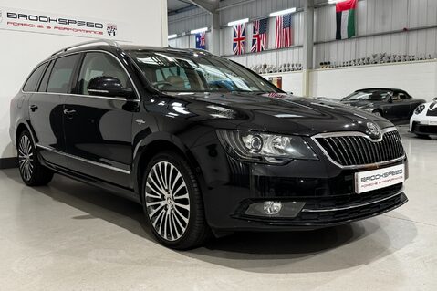 Skoda Superb LAURIN AND KLEMENT V6 DSG 6