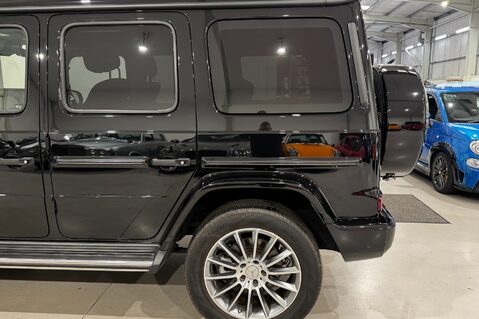 Mercedes-Benz G Series G 400 D 4MATIC AMG LINE PREMIUM 40