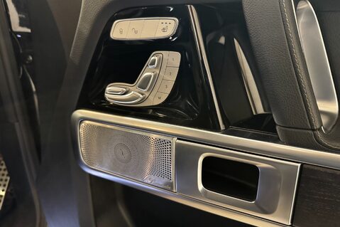 Mercedes-Benz G Series G 400 D 4MATIC AMG LINE PREMIUM 29