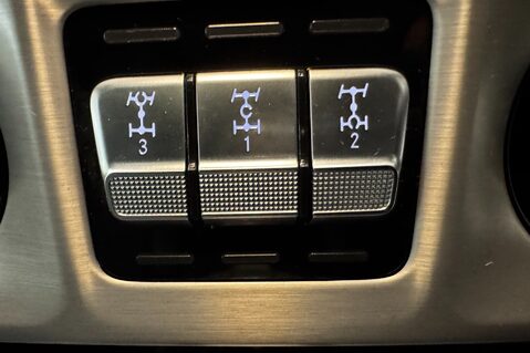 Mercedes-Benz G Series G 400 D 4MATIC AMG LINE PREMIUM 26