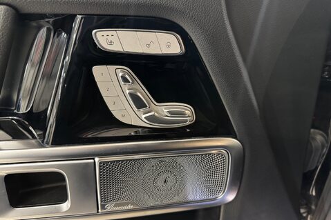 Mercedes-Benz G Series G 400 D 4MATIC AMG LINE PREMIUM 28
