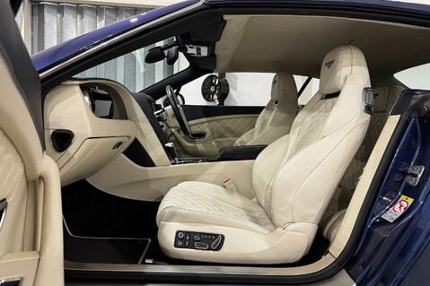 Bentley Continental 4.0 GTC 17