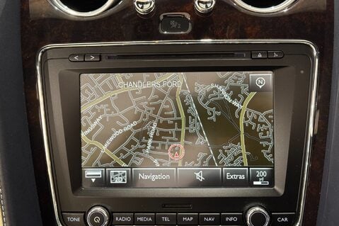 Bentley Continental 4.0 GTC 28