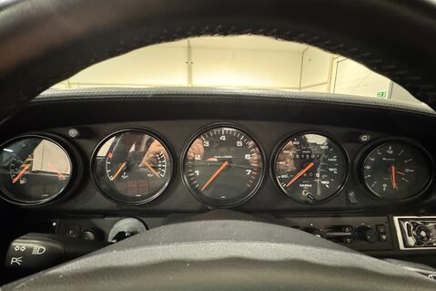 Porsche 911 Carrera 993 Carrera 10