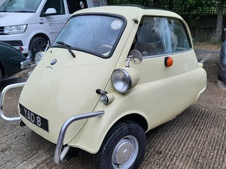 Distinguished Gentlemans Drive 2025 27