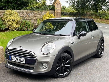 Mini Hatch COOPER