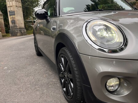 Mini Hatch COOPER 18