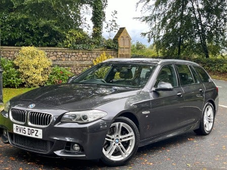 BMW 5 Series 520D M SPORT TOURING 1