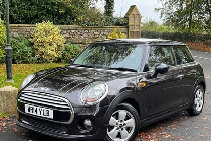 Mini Hatch COOPER