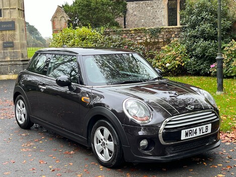 Mini Hatch COOPER 1