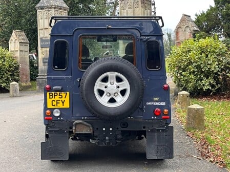 Land Rover Defender 90 XS STATION WAGON 5