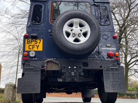 Land Rover Defender 90 XS STATION WAGON 14